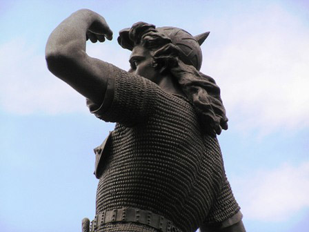 Detail of Leif Eriksson statue (after)