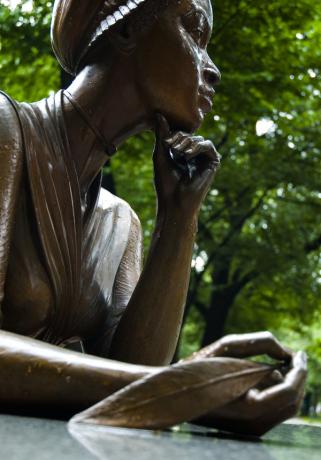 5-boston_womens_memorial-2
