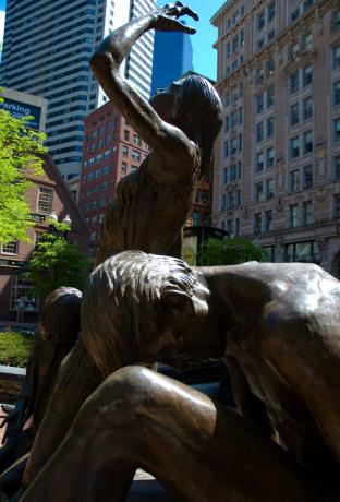 76-boston_irish_famine_memorial-3