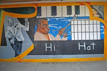 Unknown_HTHouseMural_SEnd_3